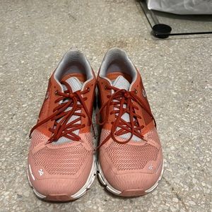 On Clouds Women’s Running Shoes